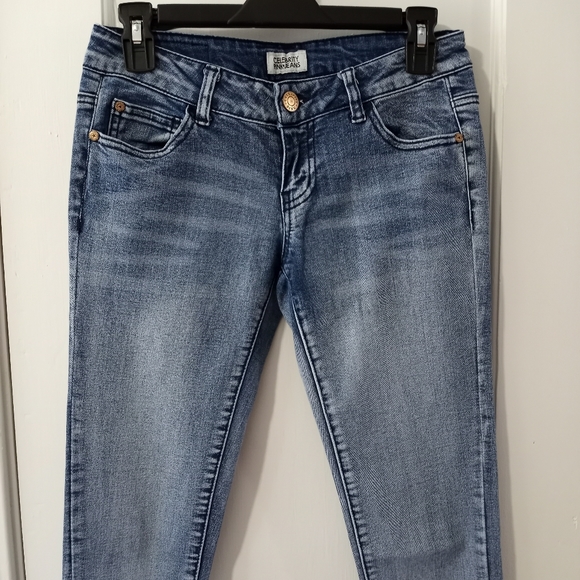 Celebrity Pink Distressed Skinny Jeans Junior Women's Size 1 - Picture 3 of 13